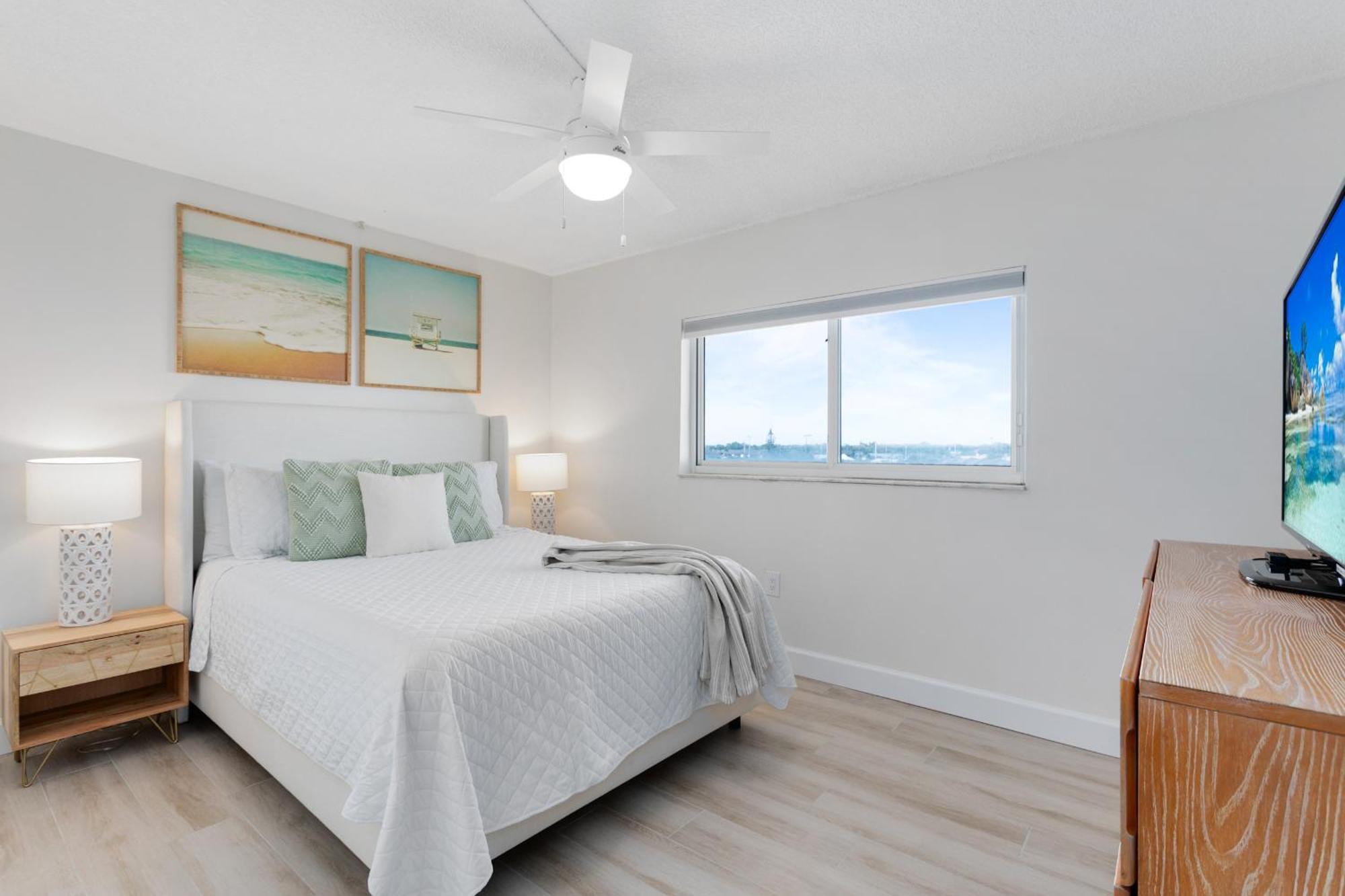 Cocoa Beach Towers Habitación foto